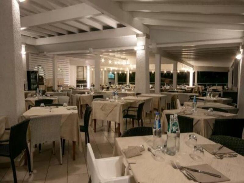 Limone Beach Resort Castiadas Eksteriør billede