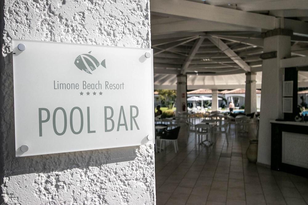 Limone Beach Resort Castiadas Eksteriør billede