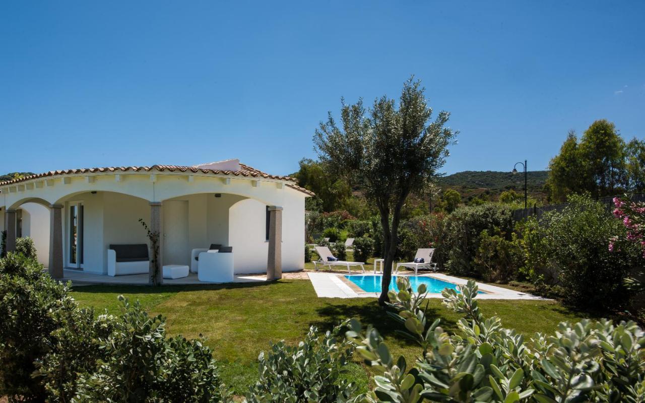 Limone Beach Resort Castiadas Eksteriør billede