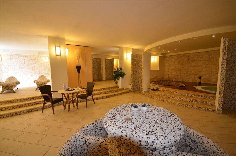 Limone Beach Resort Castiadas Eksteriør billede