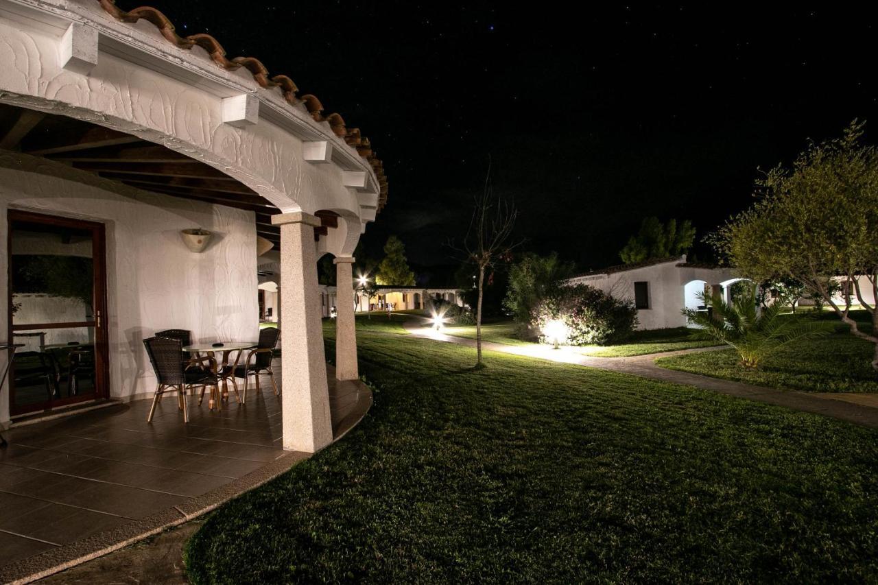 Limone Beach Resort Castiadas Eksteriør billede